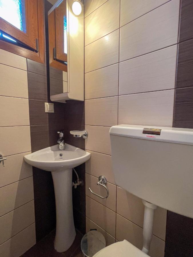 Efi'S Guest House Áyios Dhimítrios 外观 照片