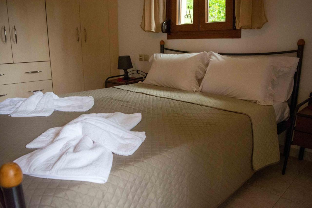 Efi'S Guest House Áyios Dhimítrios 外观 照片