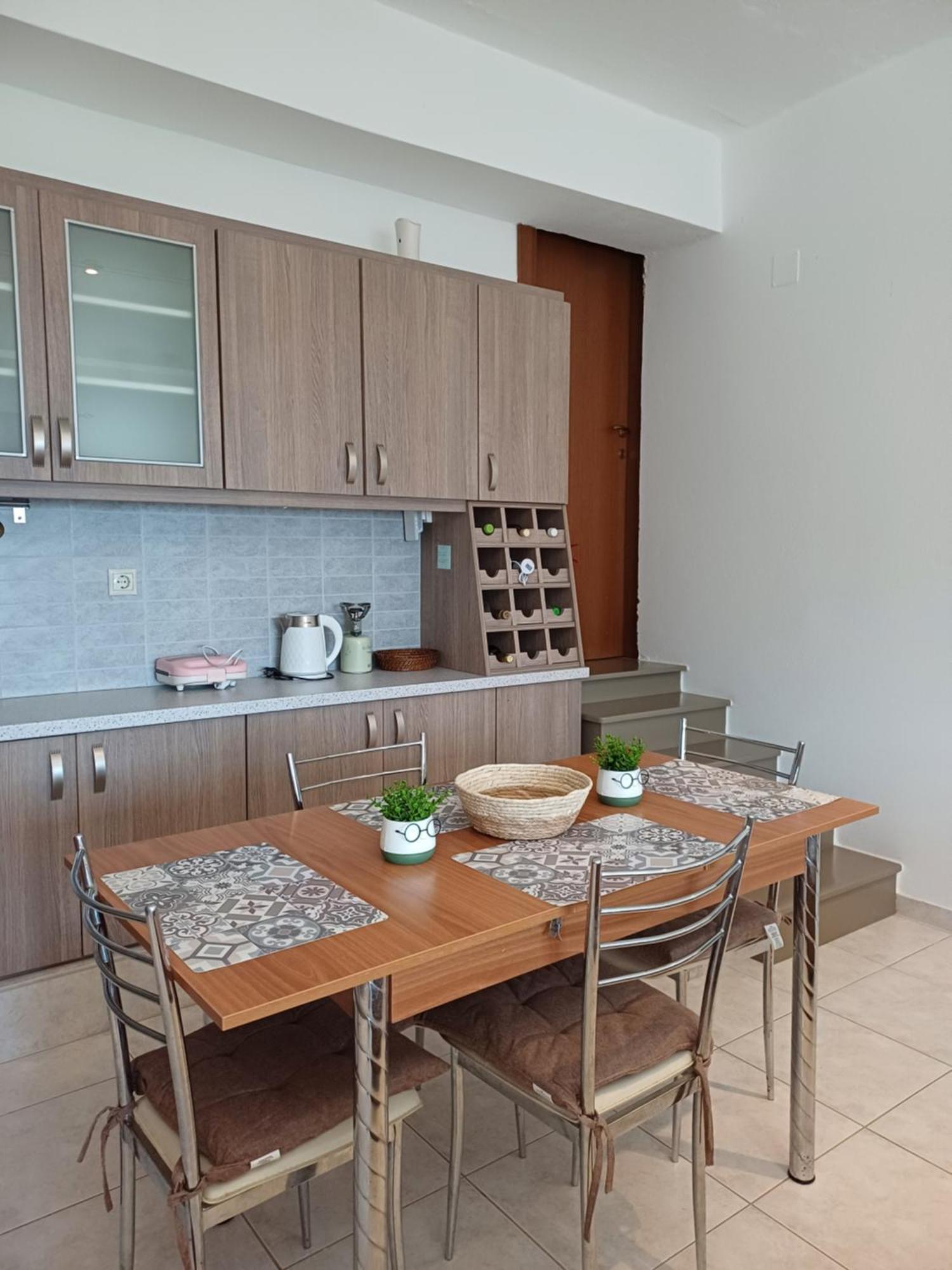 Efi'S Guest House Áyios Dhimítrios 外观 照片